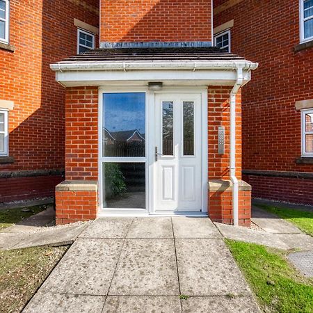 Sandy Lane Apartment Skelmersdale Bagian luar foto